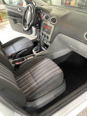 Ford Focus 2011-thumb-9