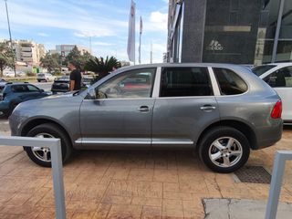 Porsche Cayenne 2005-thumb-6