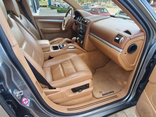 Porsche Cayenne 2005-thumb-11