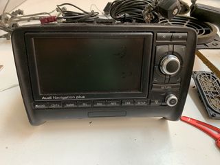 Audi rns-e +πλεξουδα έτοιμη +μον usb