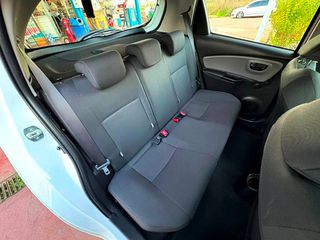 Toyota Yaris 2015 1.4 D-4D 90Hp FACELIFT X TENDANCE-thumb-24