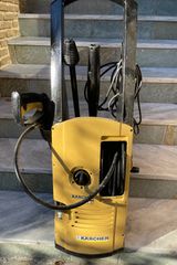 Πλυστικό πιεστικό μηχάνημα  πολύ δυνατό και αξιόπιστο.