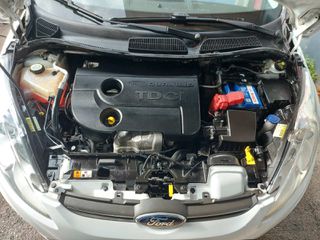 Ford Fiesta 2012 1.4 TDCI DIESEL  TITANIUM ST-LINE-thumb-9