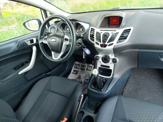 Ford Fiesta 2012 1.4 TDCI DIESEL  TITANIUM ST-LINE-thumb-13