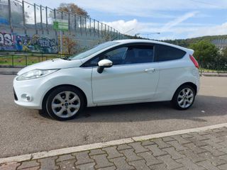 Ford Fiesta 2012 1.4 TDCI DIESEL  TITANIUM ST-LINE-thumb-5