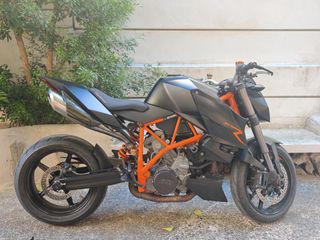 KTM 990 Super Duke 2010 super duke 990 r