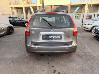 Hyundai i 30 2011-thumb-4