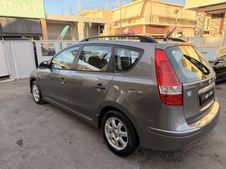 Hyundai i 30 2011-thumb-5