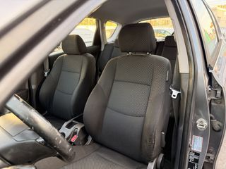 Hyundai i 30 2011-thumb-11