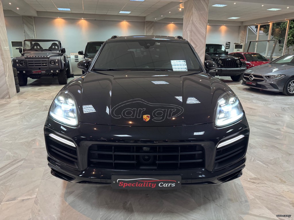 Porsche Cayenne 2020 GTS-PANORAMA-MONITOR BACK SEATS