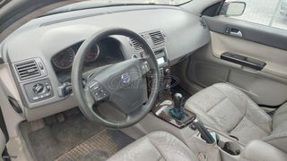 Volvo S40 2004 1.8-thumb-3