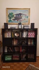 Βιβλιοθήκη ΙΚΕΑ σε άριστη κατάσταση