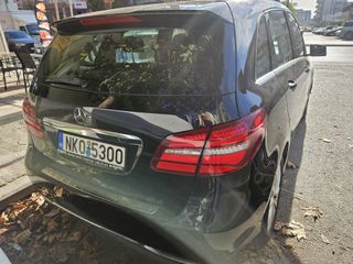 Mercedes-Benz B 150 2017 Β150 Diesel 1500cc Auto Δώρο Τέλη 26-thumb-9