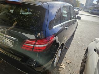 Mercedes-Benz B 150 2017 Β150 Diesel 1500cc Auto Δώρο Τέλη 26-thumb-12