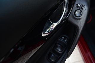 Nissan Qashqai 2014 1200cc 115Hp-thumb-5