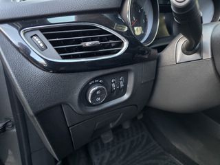 Opel Astra 2019 1.6CDTI Dynamic-thumb-19