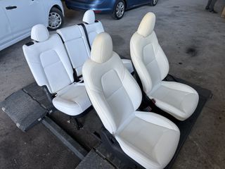 TESLA MODEL Y ΛΕΥΚΟ ΣΑΛΟΝΙ ΣΕΤ