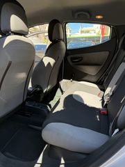 Lancia Ypsilon 2013-thumb-9