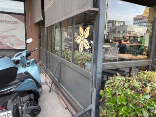 Ανεμοθωρακες αλουμίνιο γυαλί