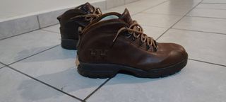 Μποτάκια Helly Hansen, νούμερο 42
