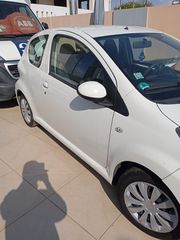 Toyota Aygo 2014-thumb-2