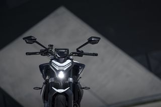 CFmoto 450NK 2026 Ήρθε το νέο 450ΝΚ στην ASIA MOTO PETSAS!!!-thumb-1