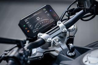 CFmoto 450NK 2026 Ήρθε το νέο 450ΝΚ στην ASIA MOTO PETSAS!!!-thumb-2