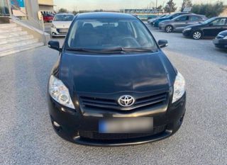 Toyota Auris 2011-thumb-1