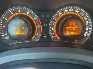 Toyota Auris 2011-thumb-6