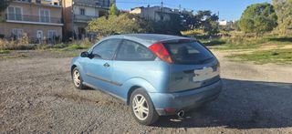 Ford Focus 2001-thumb-1