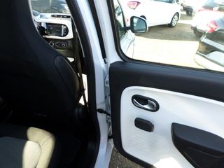 Renault Twingo 2017-thumb-14