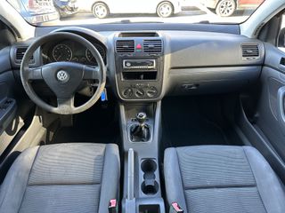 Volkswagen Golf 2007-thumb-8