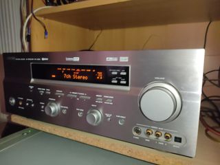 Ενισχυτής Yamaha μαζί High End  Cambridge Audio ηχεία + ΔΏΡΟ