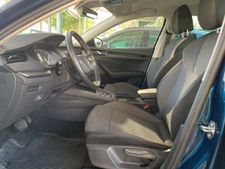 Skoda Octavia 2021-thumb-6