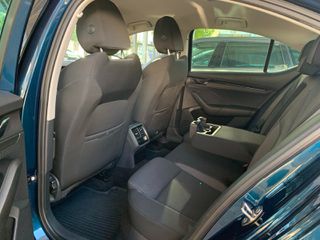 Skoda Octavia 2021-thumb-30