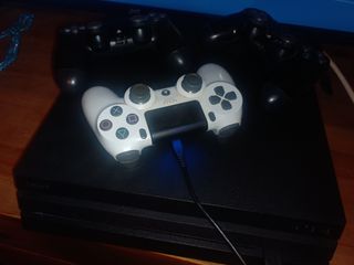 SONY PLAY STATION 4 PRO 1 TB