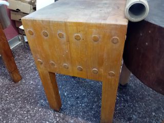 ΠΩΛΕΙΤΑΙ ΚΟΥΤΣΟΥΡΙ ΤΕΤΡΑΓΩΝΟ