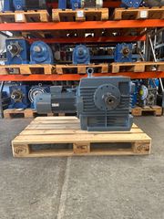 ΜΕΙΩΤΗΡΑΣ SEW 3KW(4HP) 3RPM