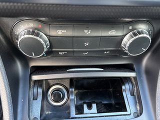 Mercedes-Benz A 180 2014 BlueEfficiency Style-thumb-38