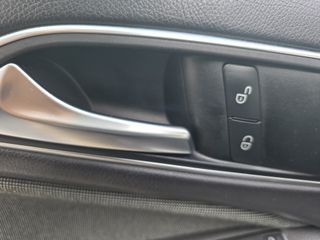 Mercedes-Benz A 180 2014 BlueEfficiency Style-thumb-13