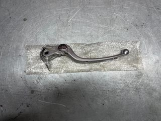 Suzuki GSXR1000/GSXR650/GSXR750/GSX1300BK, Μανέτα φρένου