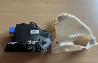 Seat/Skoda/VW κλειδαριά πίσω αριστερή 7L0839015D 7PIN