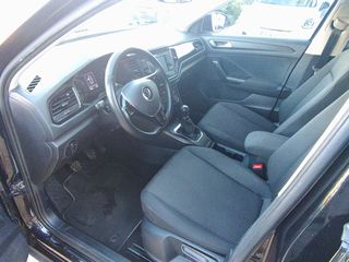 Volkswagen T-Roc 2021 1.0 TSI 115PS ADVANCE-thumb-8