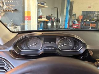 Peugeot 208 2017 1.2 PURETECH 82 ACTIVE-thumb-2