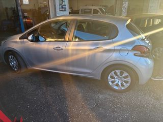 Peugeot 208 2017 1.2 PURETECH 82 ACTIVE-thumb-5