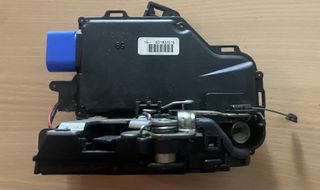 VW/Skoda κλειδαριά εμπρός αριστερή 3D1837015 9PIN