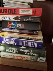 9 ξενόγλωσσα βιβλία θα δοθούν όλα μαζί στη συμβολική τιμή των 20€