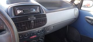 Fiat Punto 2001-thumb-4