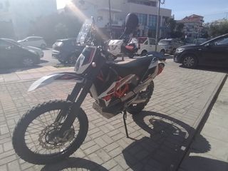 KTM 690 Enduro 2016-thumb-3