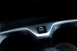 Bmw 116 2022 D AUTO-thumb-18